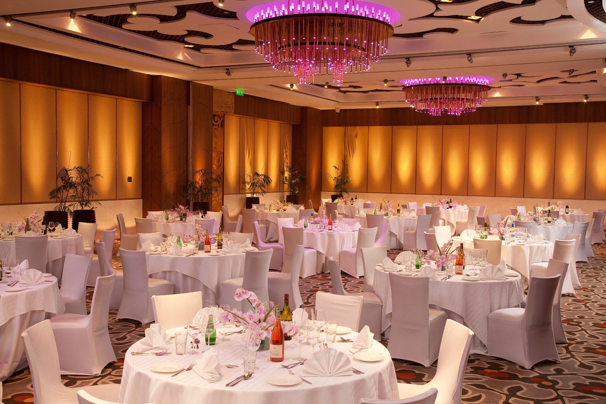 Crowne Plaza New Delhi Okhla By Ihg Hotel Restaurant foto The ballroom