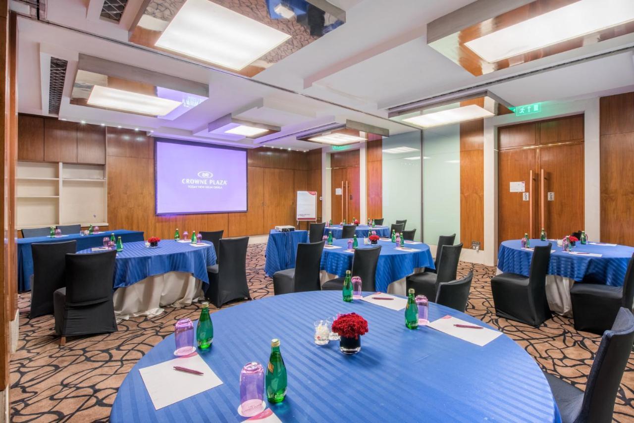 Crowne Plaza New Delhi Okhla By Ihg Hotel Buitenkant foto Meeting room
